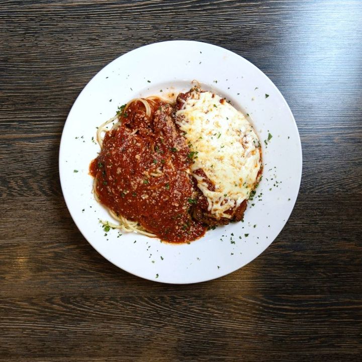 Spaghetti with meat sauce and chicken parmesan