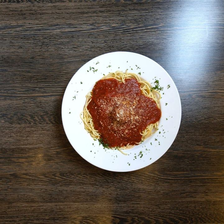 Spaghetti with meat sauce, shot from above