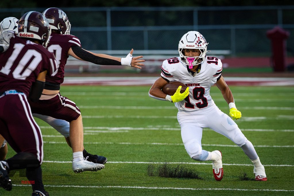 High school football runner
